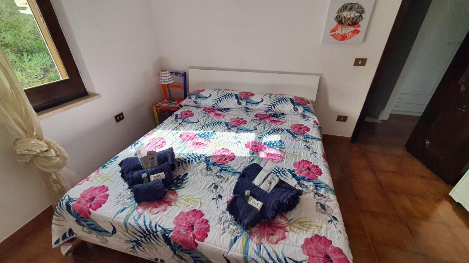 Вилла Sweethouse Pula Porto Columbu - Perd'E Sali Экстерьер фото