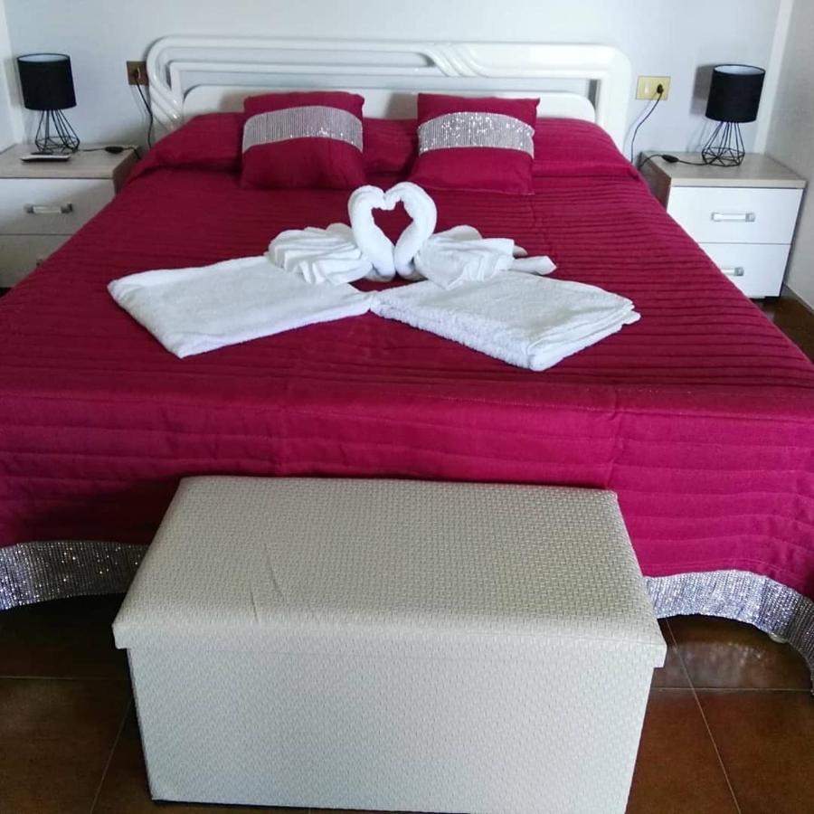 Вилла Sweethouse Pula Porto Columbu - Perd'E Sali Экстерьер фото